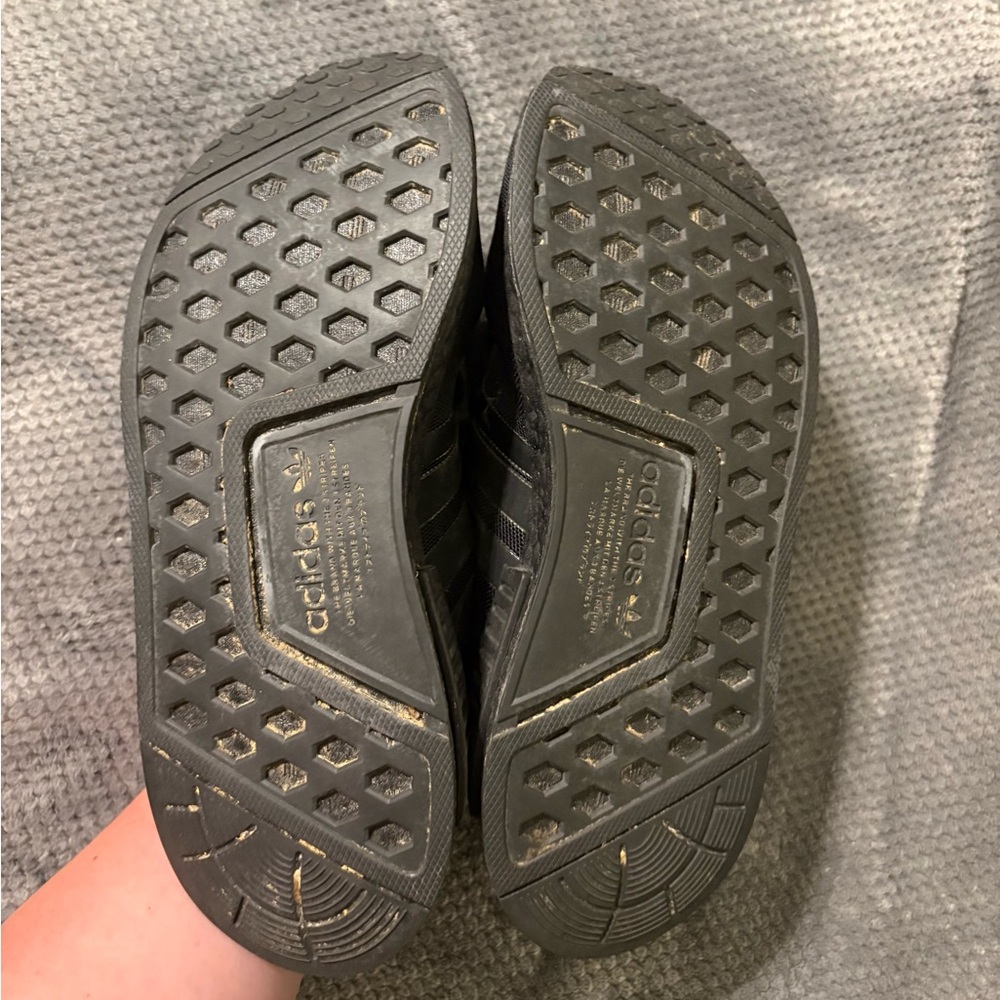 Adidas NMD R1 (triple black) - Picture 4 of 5